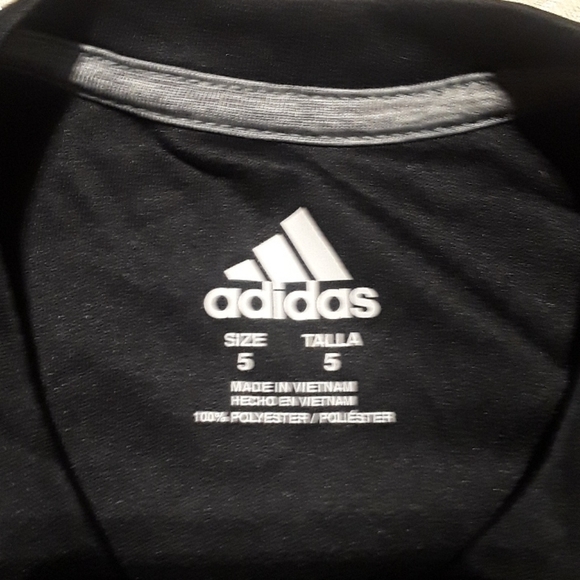 Adidas long sleeved shirt - Picture 3 of 3